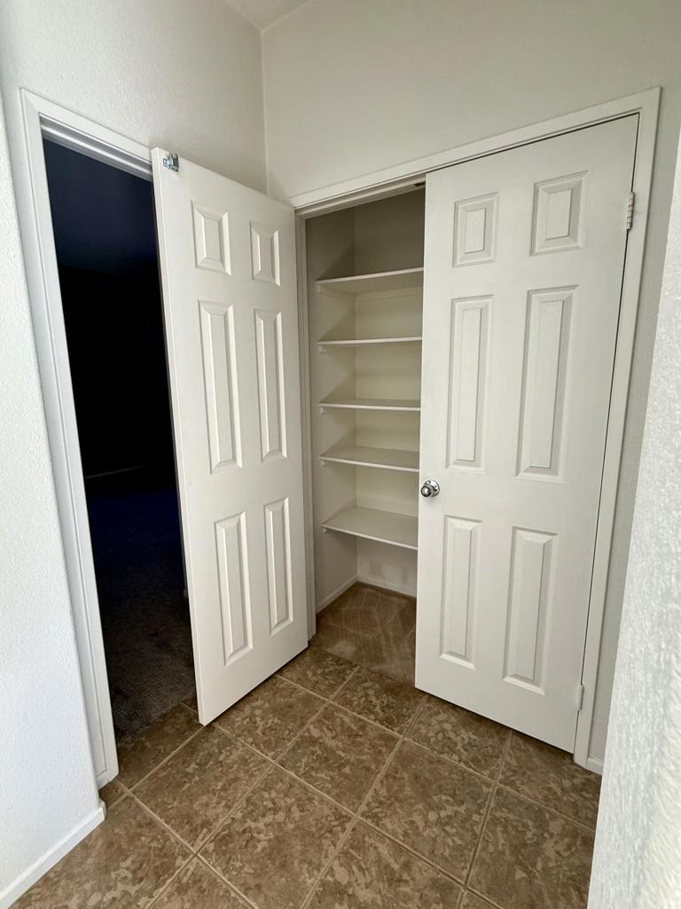 Mountain Gate - Residential Lease