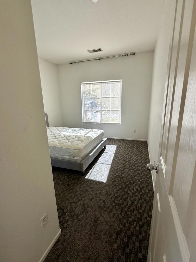 Mountain Gate - Residential Lease