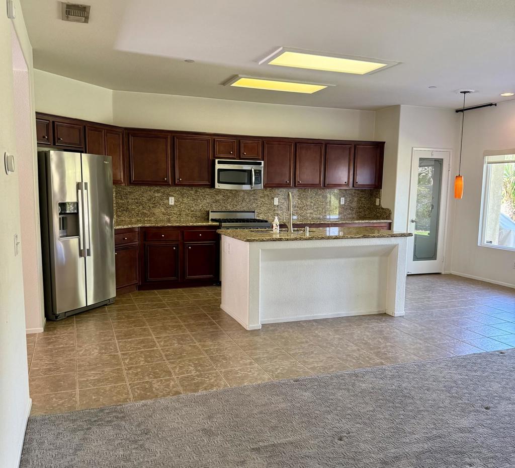 Mountain Gate - Residential Lease