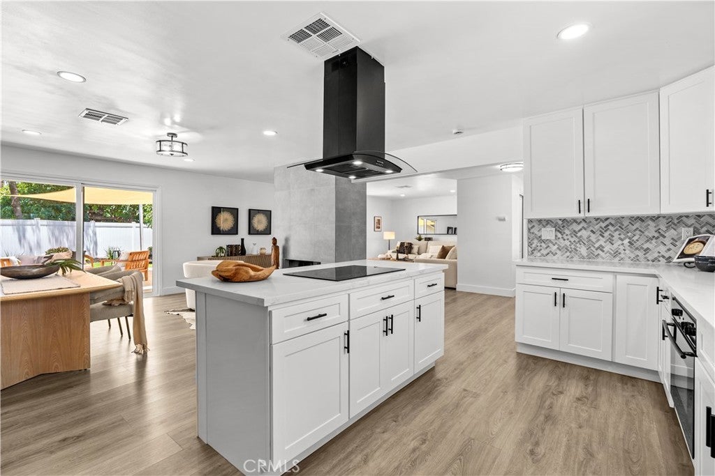18211 Fairhaven