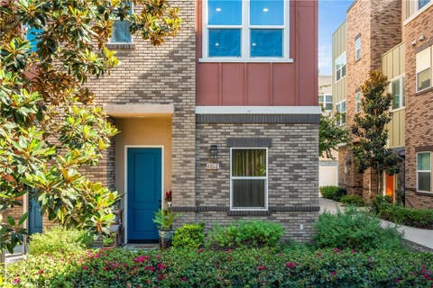 Photo of 4956 Willow #E, Montclair, CA 91763 (MLS # PW26127207)