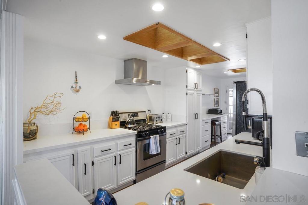 Del Mar - Residential Lease
