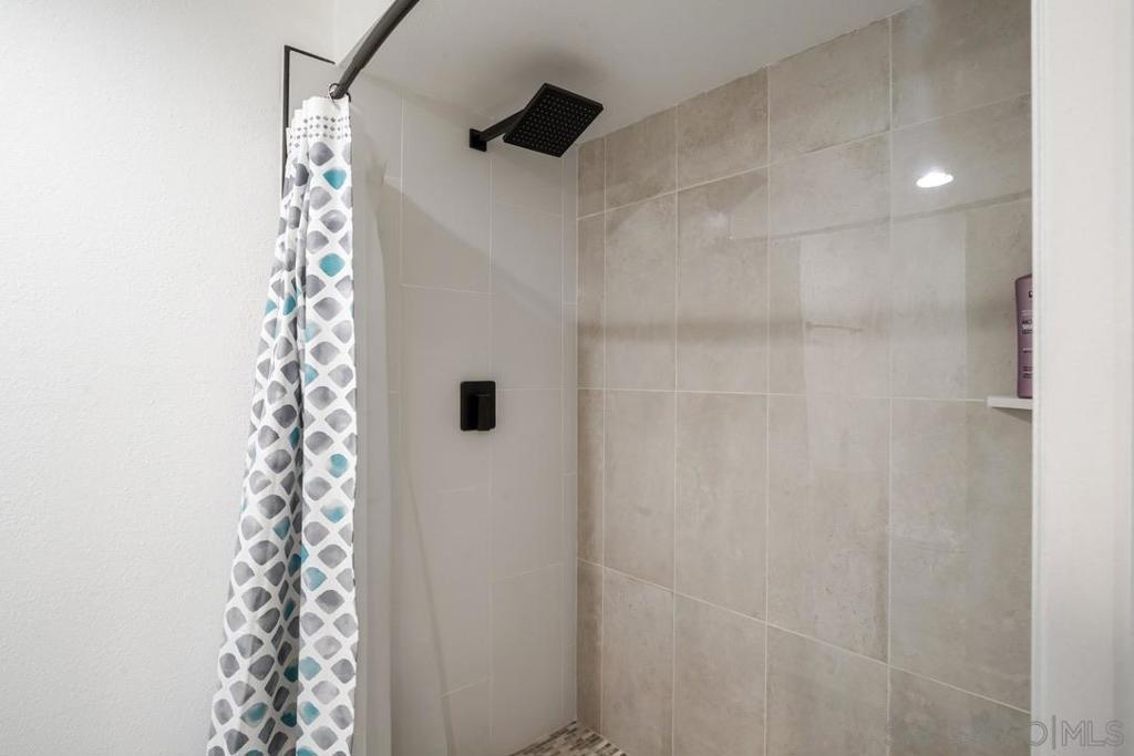 Del Mar - Residential Lease