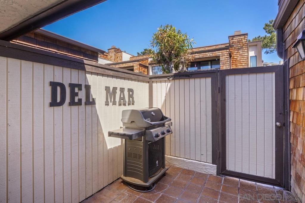 Del Mar - Residential Lease