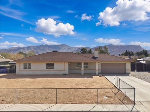 Photo of 13475 Apple Blossom Ln, Apple Valley, CA 92308 (MLS # IV26101995)