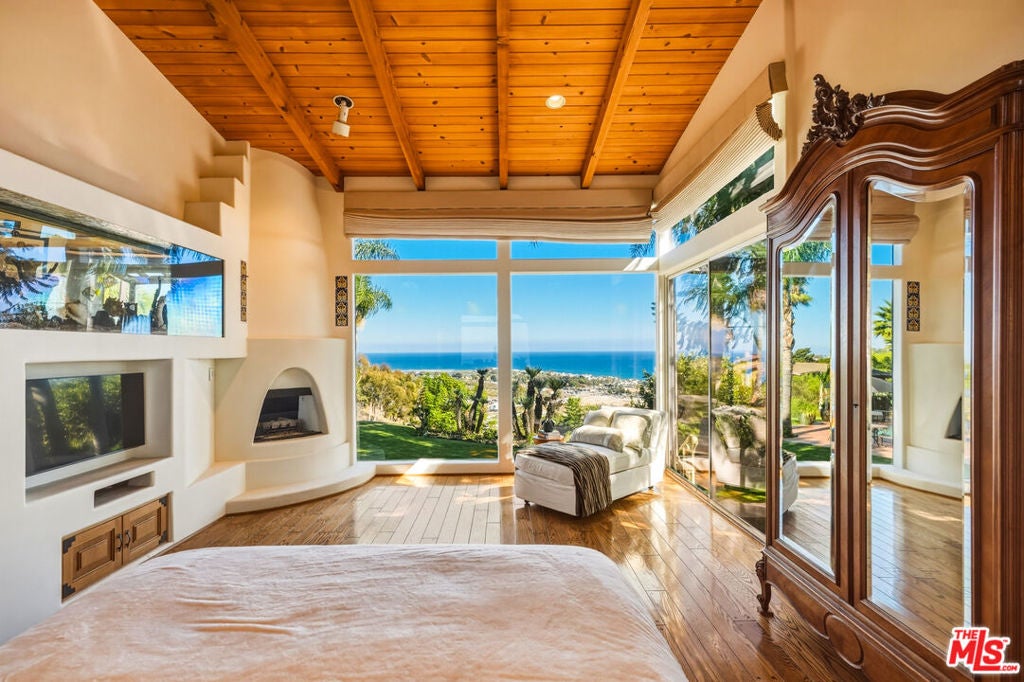 Properties 2 3400 Coast View Drive