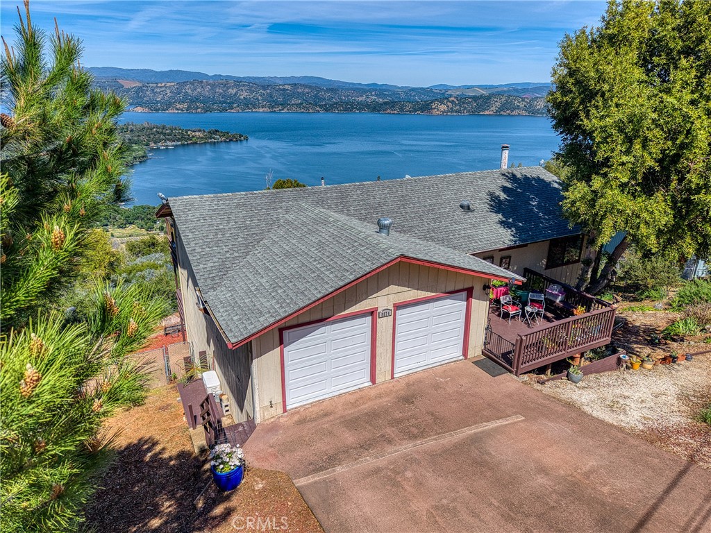 8874 Fairway Drive
