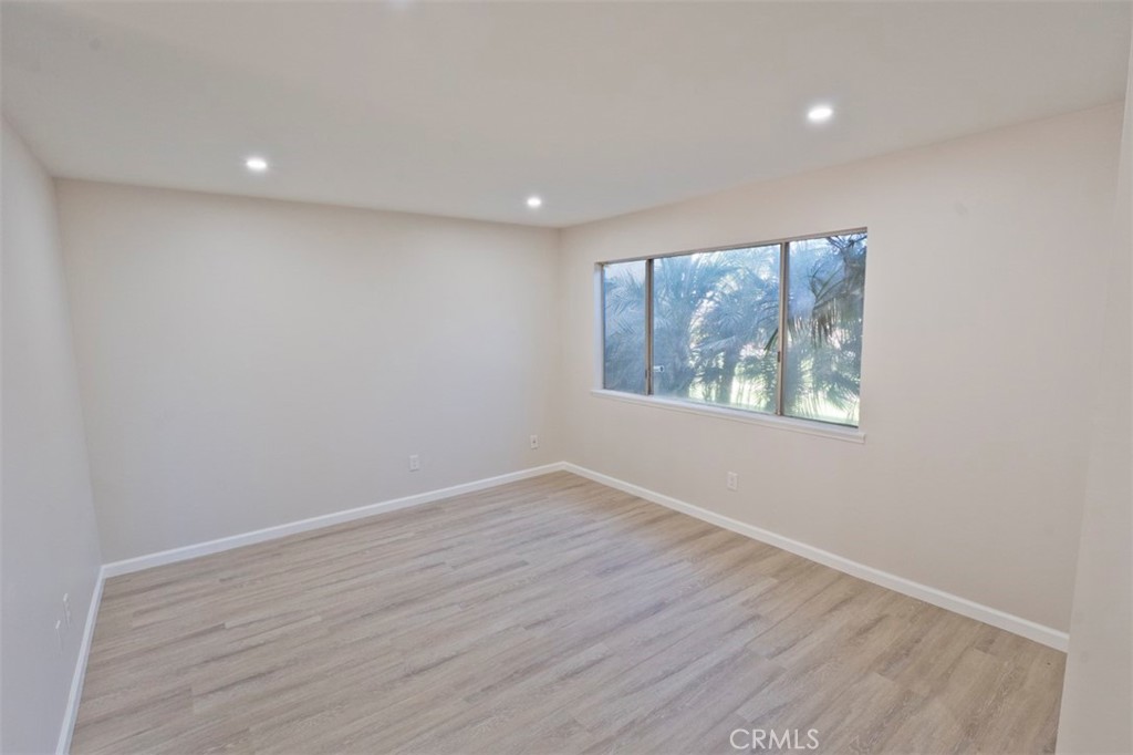 930 Olive Drive 1
