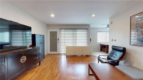 Photo of 10757 Hortense Street #406, North Hollywood, CA 91602 (MLS # PW25133742) Photo of 10757 Hortense Street #406, North Hollywood, CA 91602 (MLS # PW25133742)