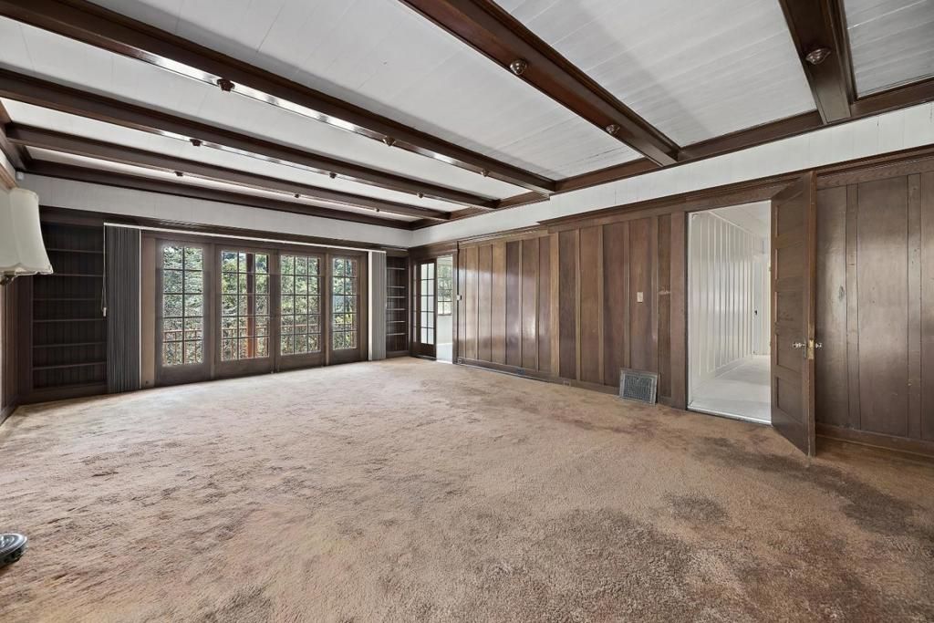 listing image 130723695719905298132