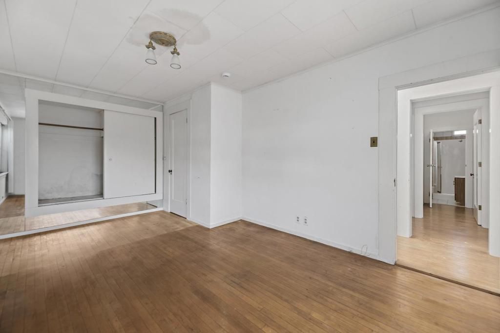 listing image 130721237430231972640