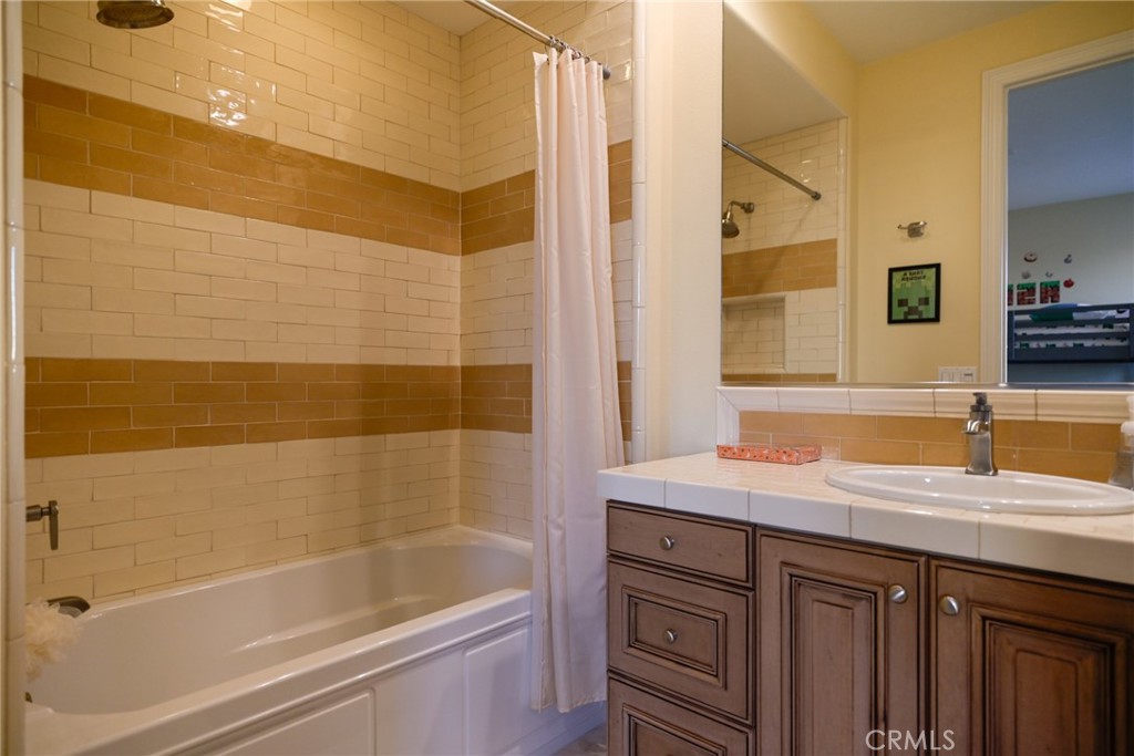 Pacific Shores Villas (PSVIL) - Residential