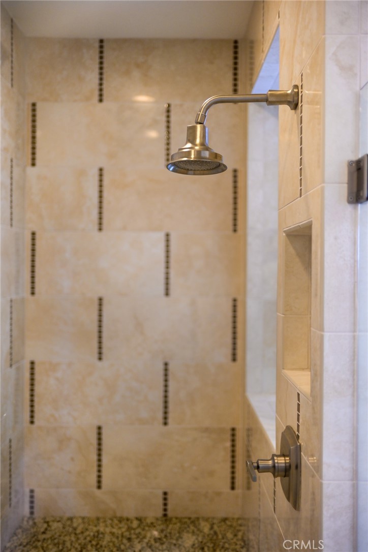 Pacific Shores Villas (PSVIL) - Residential