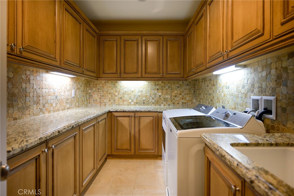 Pacific Shores Villas (PSVIL) - Residential