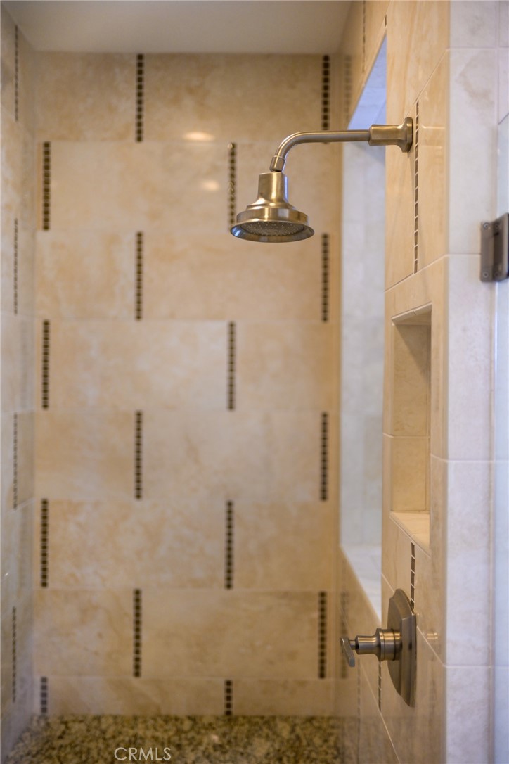 Pacific Shores Villas (PSVIL) - Residential