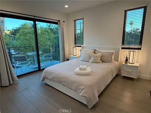 Photo of 1205 Manzanita St St, Silver Lake, CA 90029 (MLS # WS26039353)