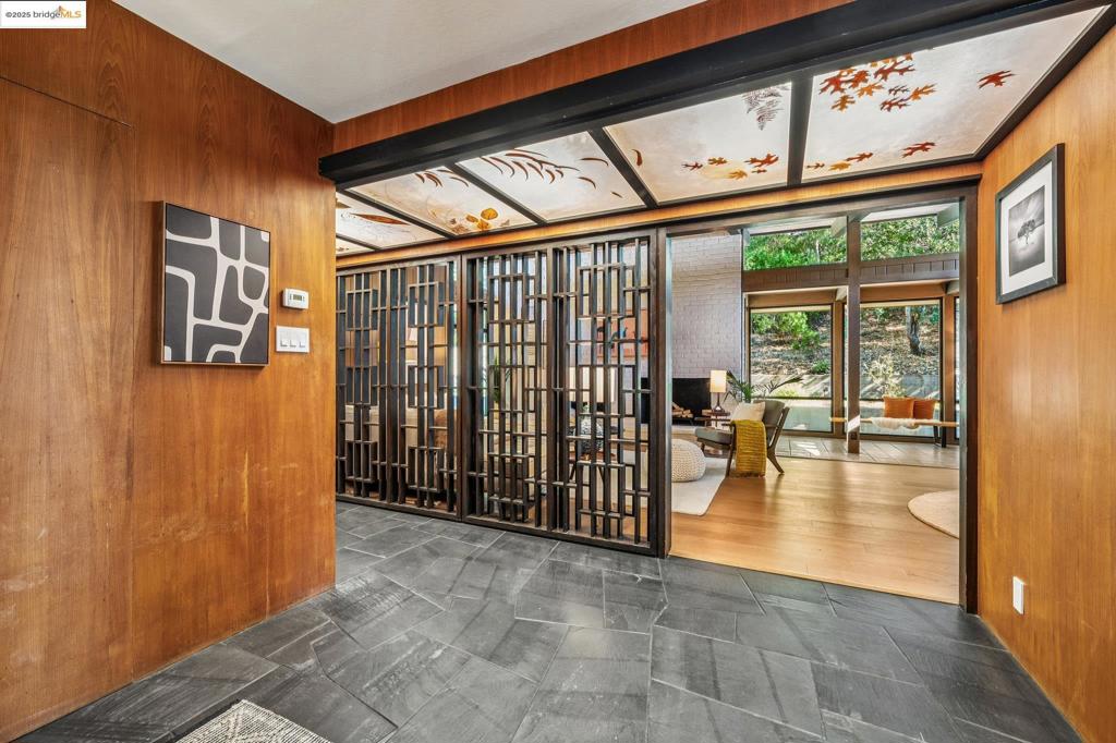 SEQUOYAH HILLS - Residential