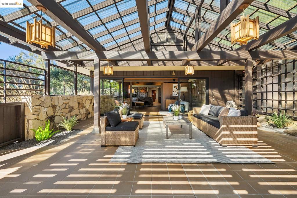 SEQUOYAH HILLS - Residential