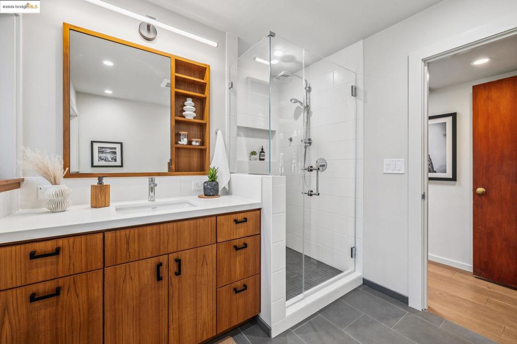 SEQUOYAH HILLS - Residential