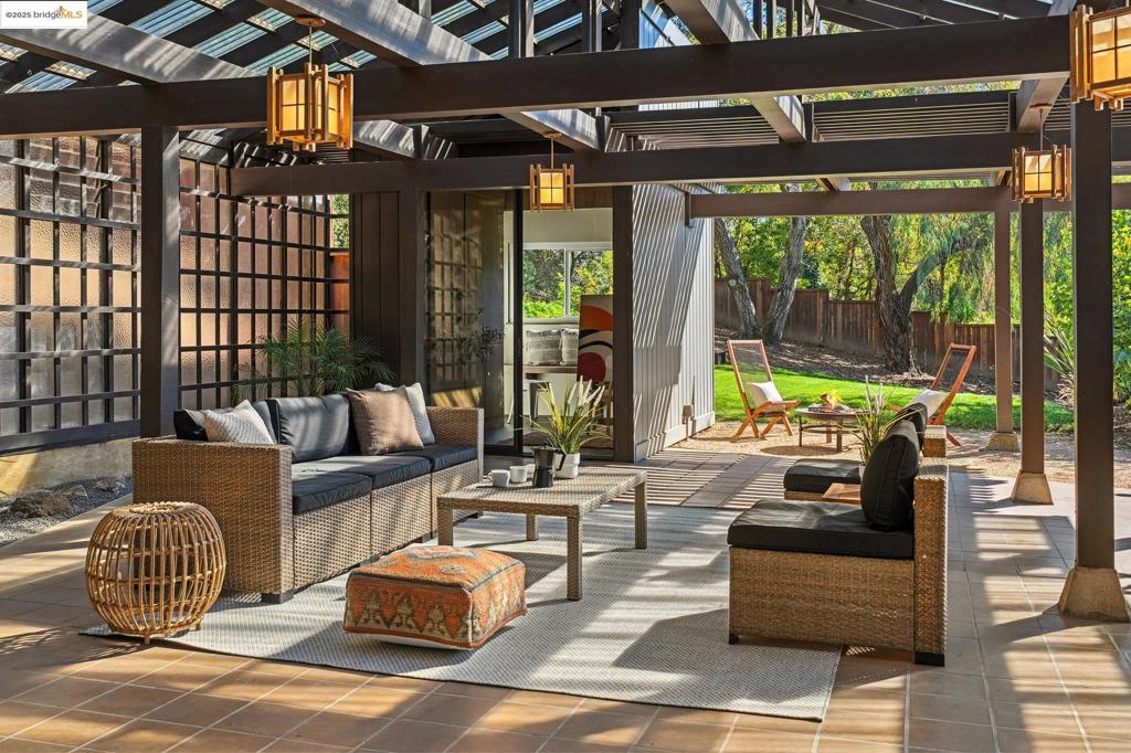 SEQUOYAH HILLS - Residential