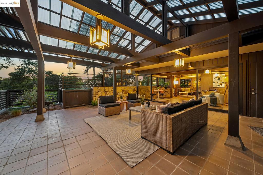 SEQUOYAH HILLS - Residential