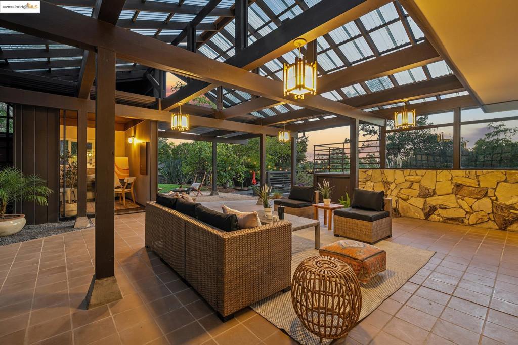 SEQUOYAH HILLS - Residential