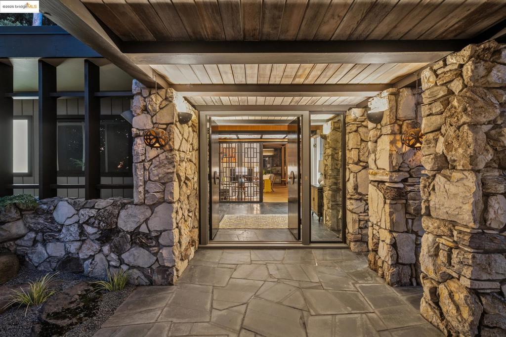 SEQUOYAH HILLS - Residential