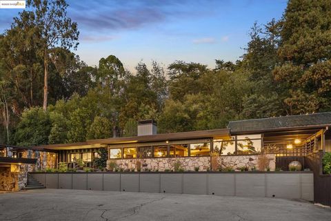 Photo of 9034 Mcgurrin Rd Rd, Oakland, CA 94605 (MLS # 41116214) Photo of 9034 Mcgurrin Rd Rd, Oakland, CA 94605 (MLS # 41116214)