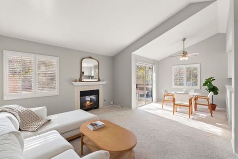 11325 Avenida De Los Lobos Unit D San Diego CA 92127