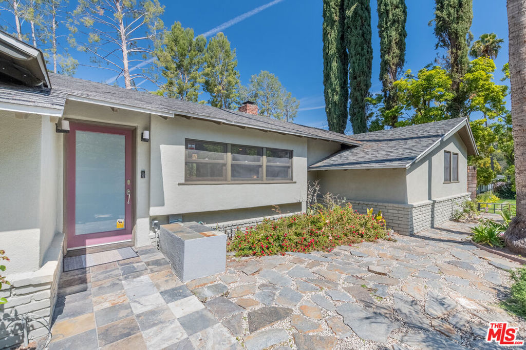 16811 Escalon Drive