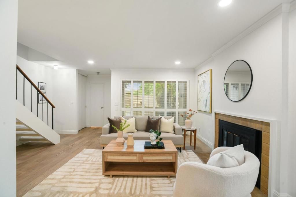 Photo of 125 Connemara Way #164, Sunnyvale, CA 94087 (MLS # ML82043307)