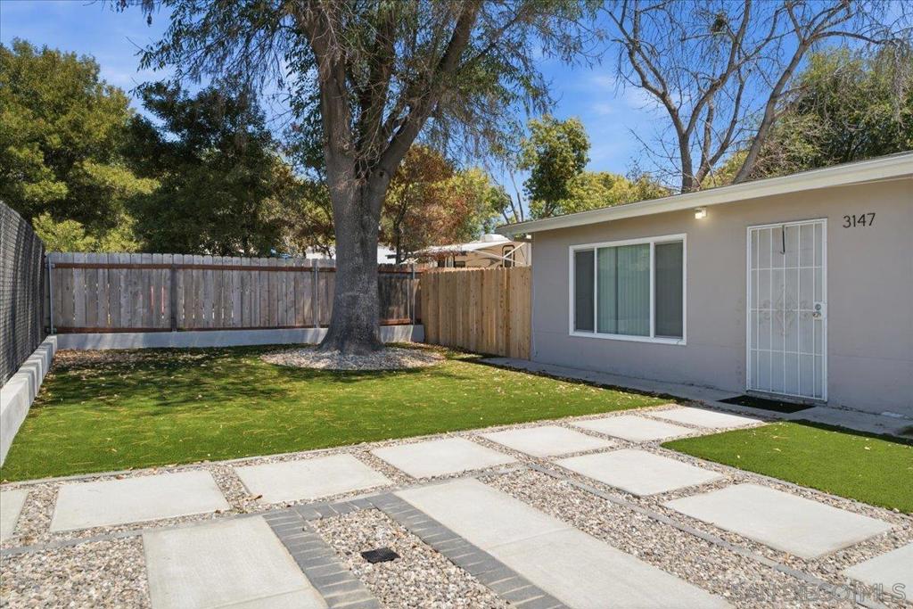 3145 49 Ronald Ct