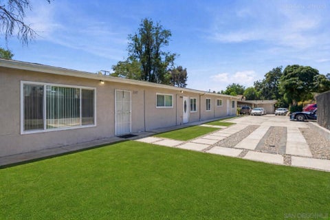 Photo of 3145 49 Ronald Ct CT, Spring Valley, CA 91977 (MLS # 260024480SD)