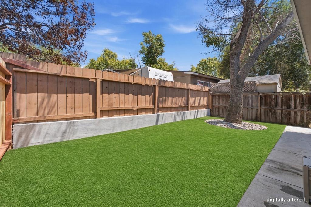 3145 49 Ronald Ct