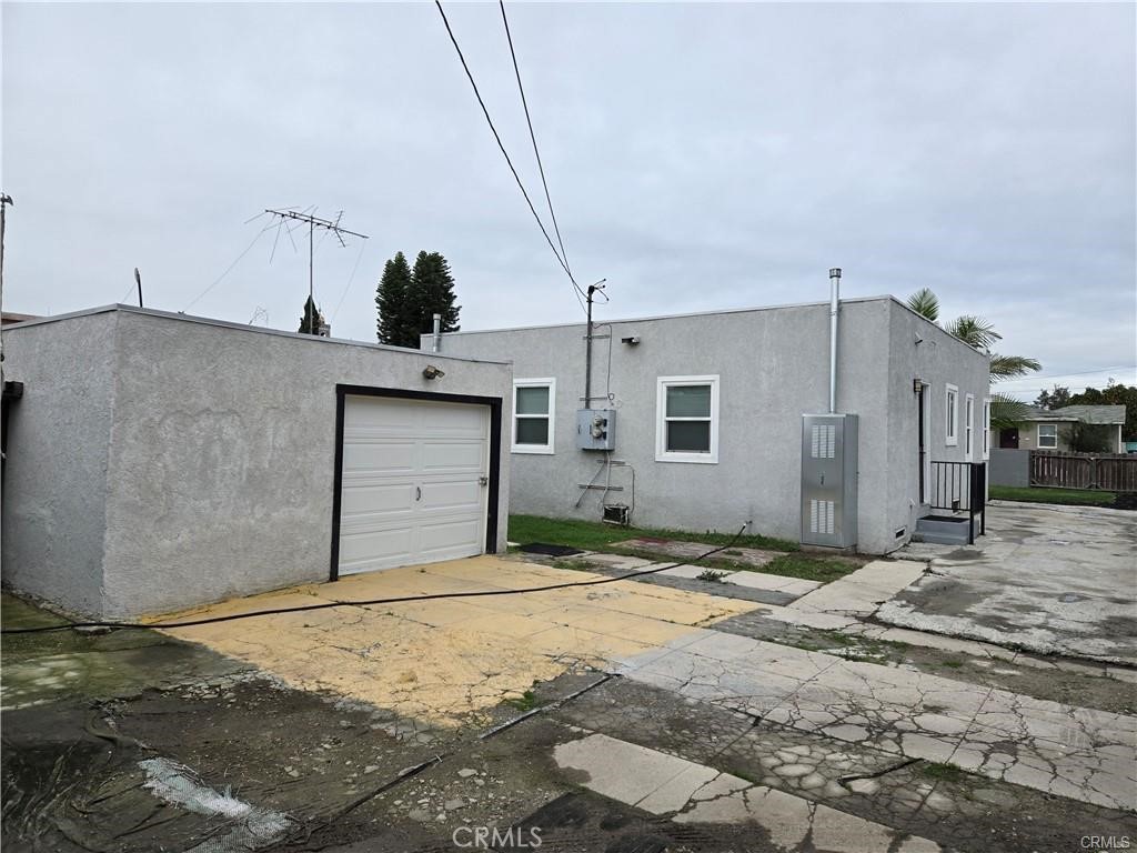 1714 E San Marcus