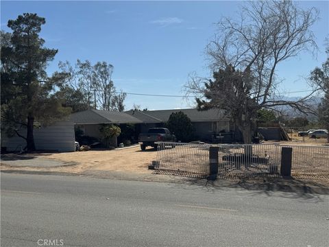 Photo of 7990 Acoma TRL, Yucca Valley, CA 92284 (MLS # JT26113947)