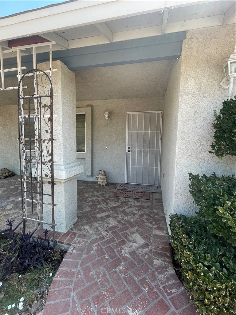 13405 Applewood Road