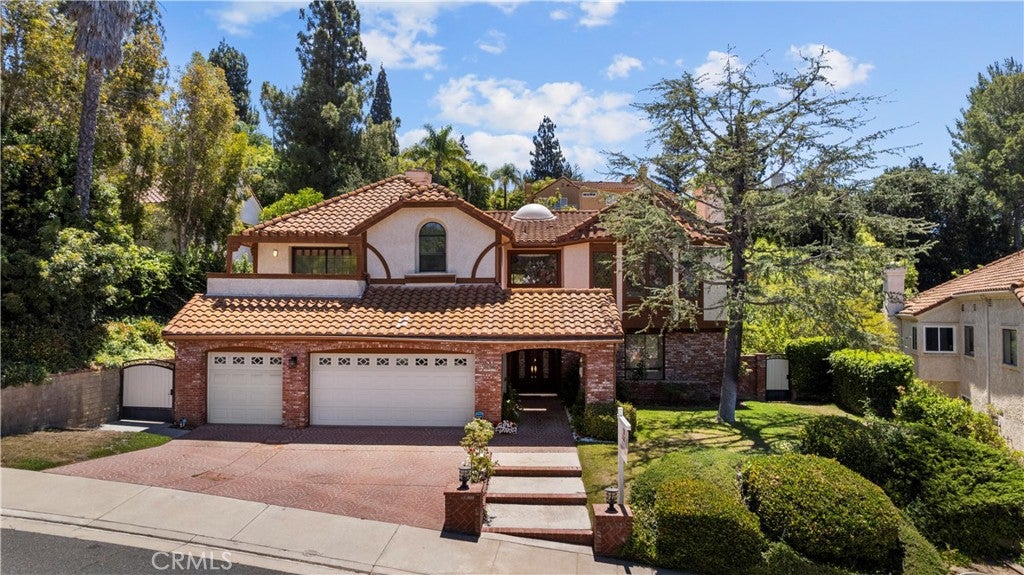 6056 Lake Lindero Dr