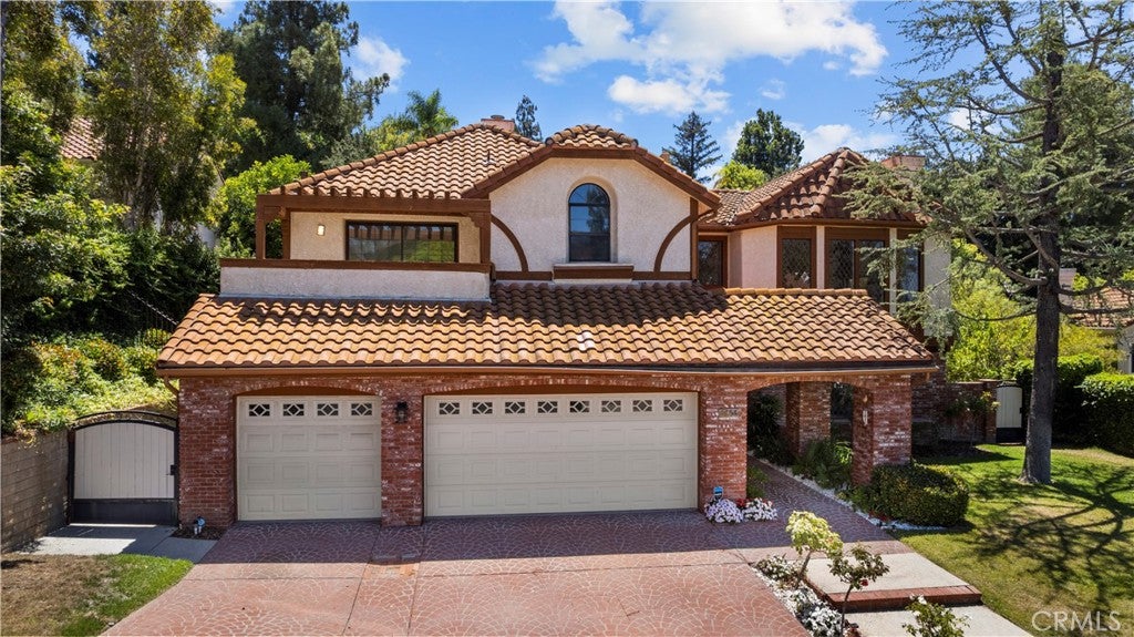 6056 Lake Lindero