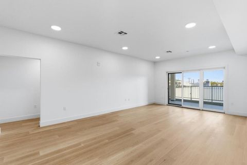 560 El Camino Real 207 San Carlos CA 94070