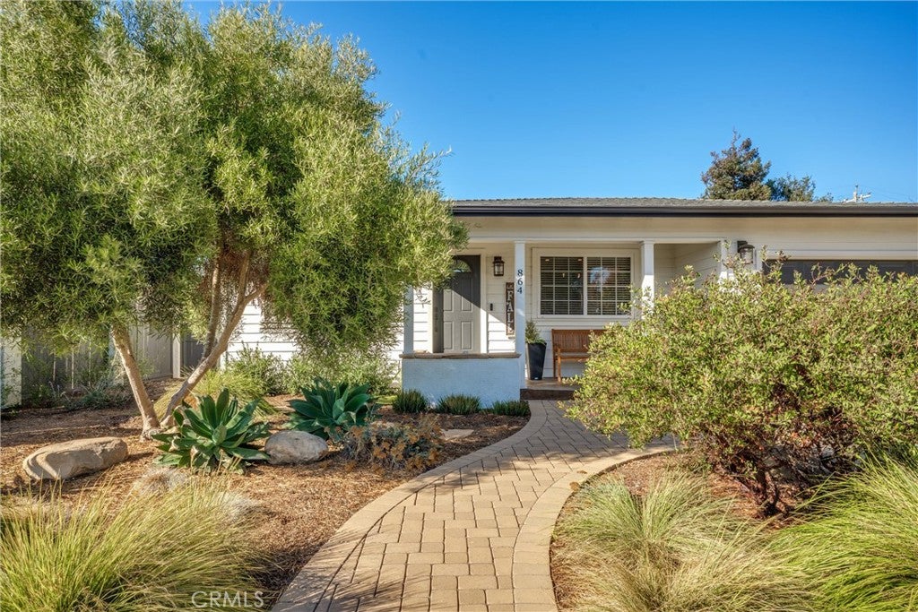 864 Willow Lane