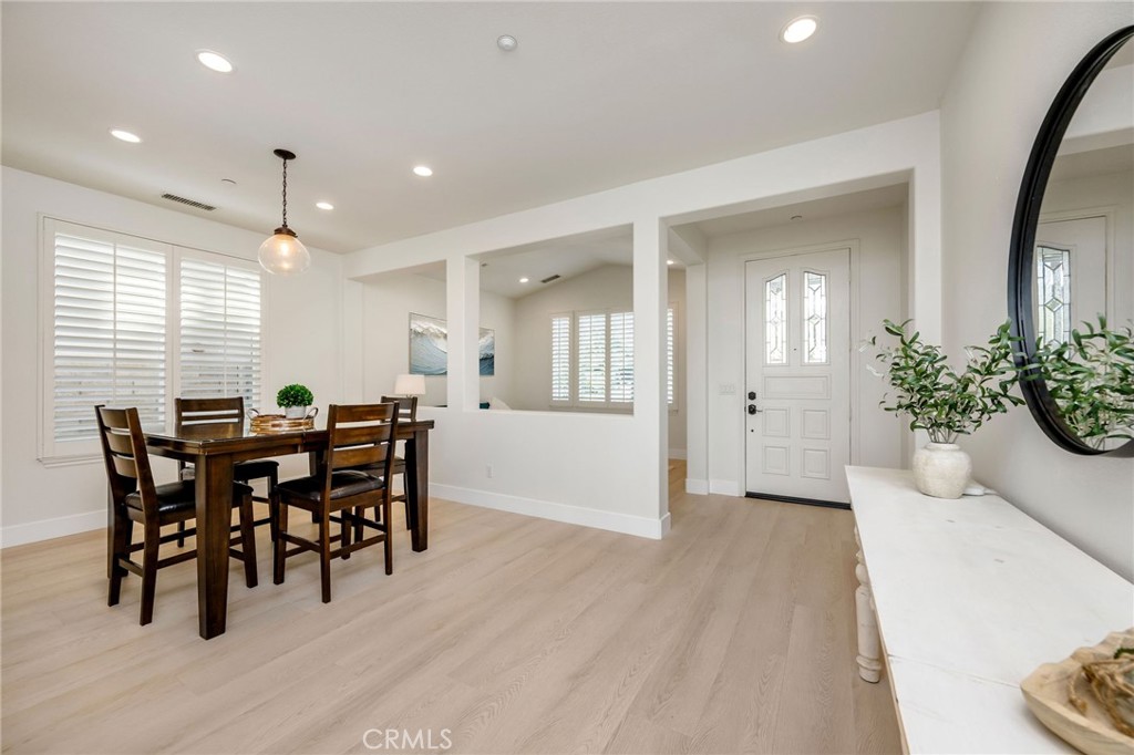 1204 Vista Jardin