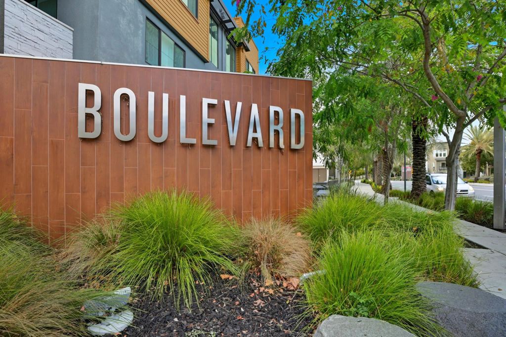 6357 Dandelion Street