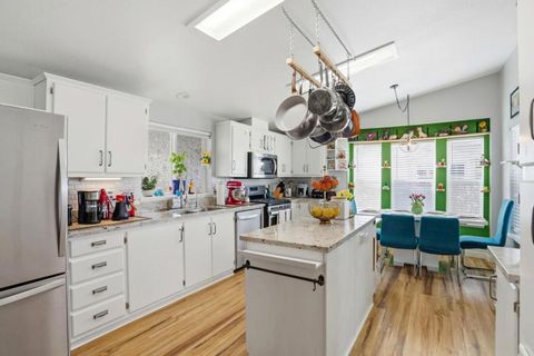 Photo of 1085 Tasman Drive, Sunnyvale, CA 94089 (MLS # ML82044603)