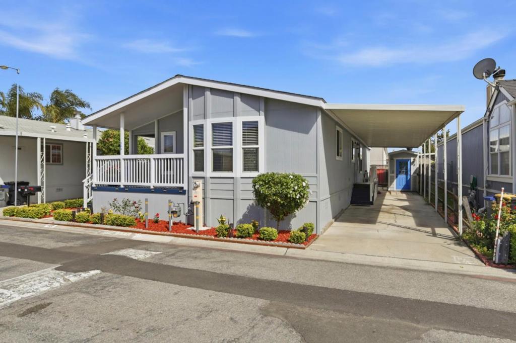 1085 Tasman Drive