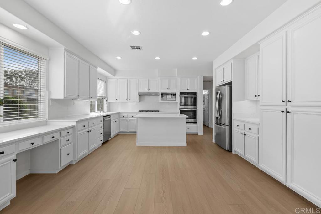 3545 Knollwood Drive