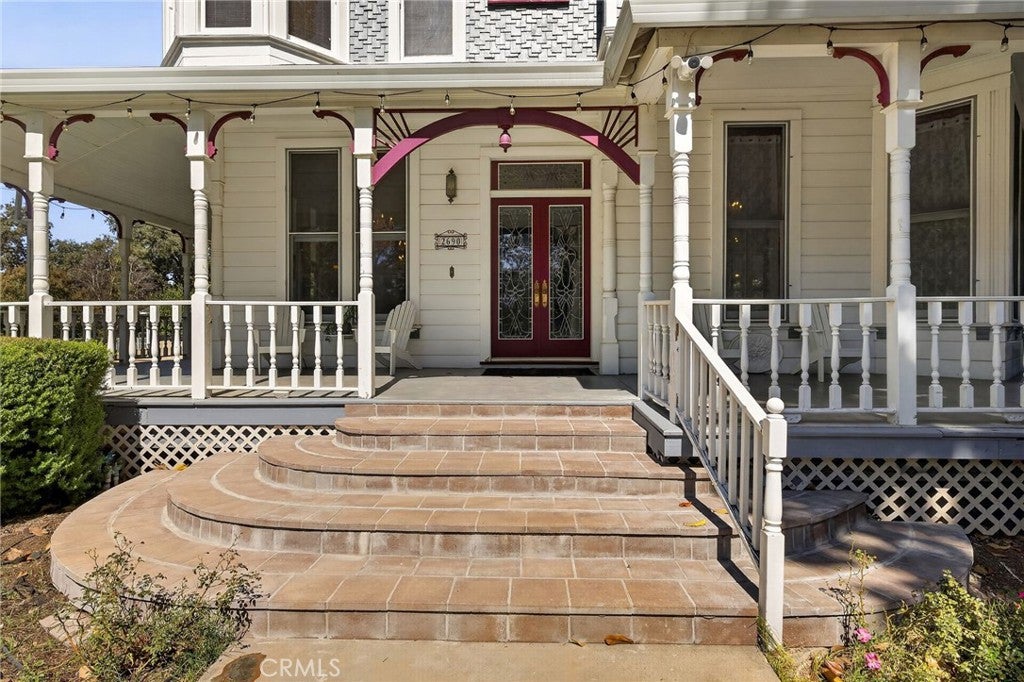 2690 S Villa