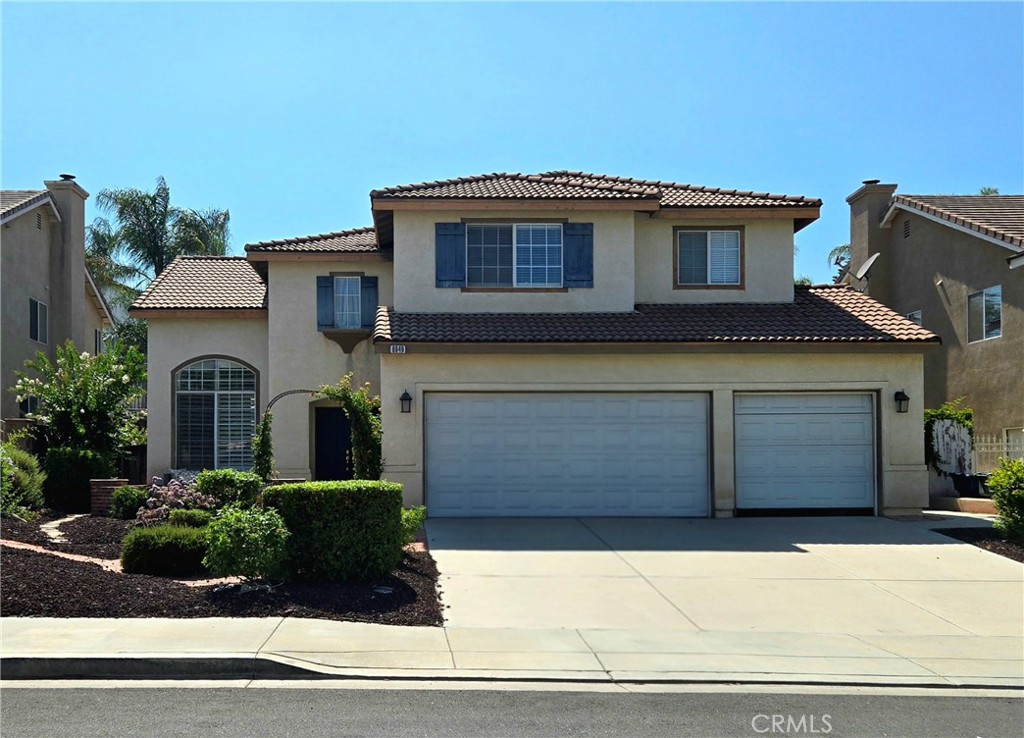 Orangecrest Two-Story Home on Cul-de-Sac – Walking Distance to Schools & Parks.
Located in the desirable Orangecrest neighborhood, this spacious two-story home sits on a quiet cul-de-sac just steps from Rivera Elementary, Earhart Middle School, and nearby parks.
This 4-bedroom, 3-bathroom home includes a convenient first-floor bedroom and ¾ bath. The open and airy floor plan features cathedral ceilings, plantation shutters, and laminate wood flooring throughout the main level. Enjoy multiple living spaces including a formal living room, formal dining room, family room, and dinette area.
The kitchen, open to the family room, boasts a granite island, breakfast bar, and ample cabinetry. Upstairs, you’ll find two additional guest bedrooms, a generous loft, and the primary suite. The primary bathroom offers a dual-sink vanity, separate jacuzzi-style tub and shower, and a walk-in closet. Upstairs areas are carpeted for comfort.
Outdoors, the backyard features a covered patio and an expansive concrete pad—perfect for entertaining. The home is equipped with separate AC units for each floor (main unit only 1 year old), an inside laundry room with cabinets, and a 3-car garage with both single and double automatic doors.
Conveniently located near freeways, shopping, and dining.