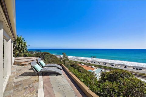 Photo of 34655 Camino Capistrano, Dana Point, CA 92624 (MLS # LG26097861)