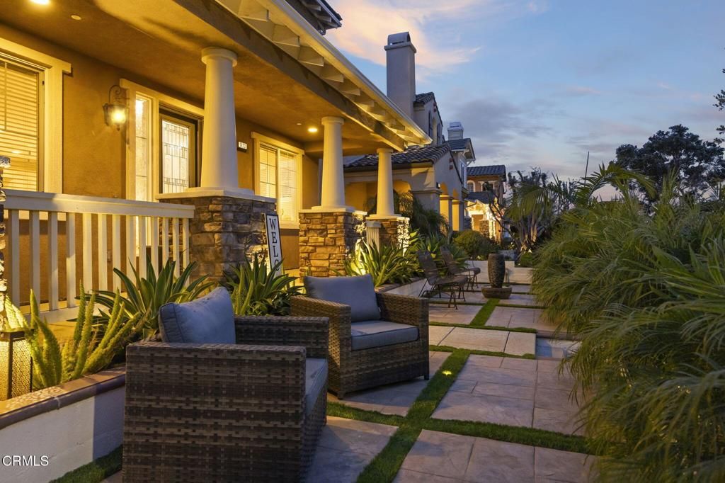 Photo of 1423 Caspian Way, Oxnard, CA 93035 (MLS # V1-36673)